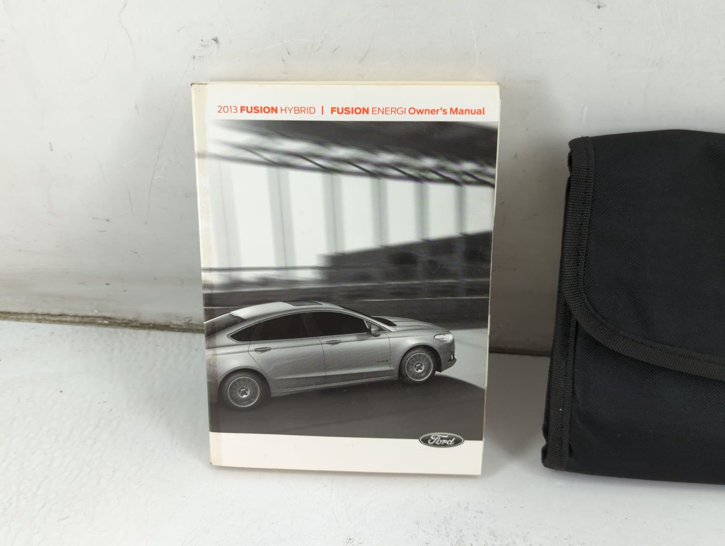 2013 Ford Fusion Owners Manual Book Guide P/N:DE5J 19A321 DB OEM Used Auto Parts - Oemusedautoparts1.com