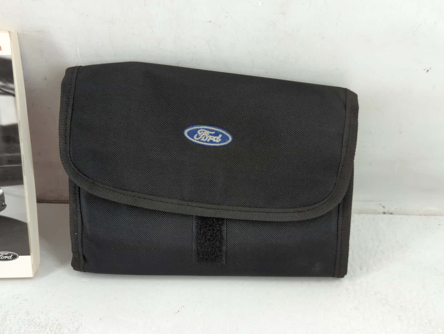 2013 Ford Fusion Owners Manual Book Guide P/N:DE5J 19A321 DB OEM Used Auto Parts - Oemusedautoparts1.com