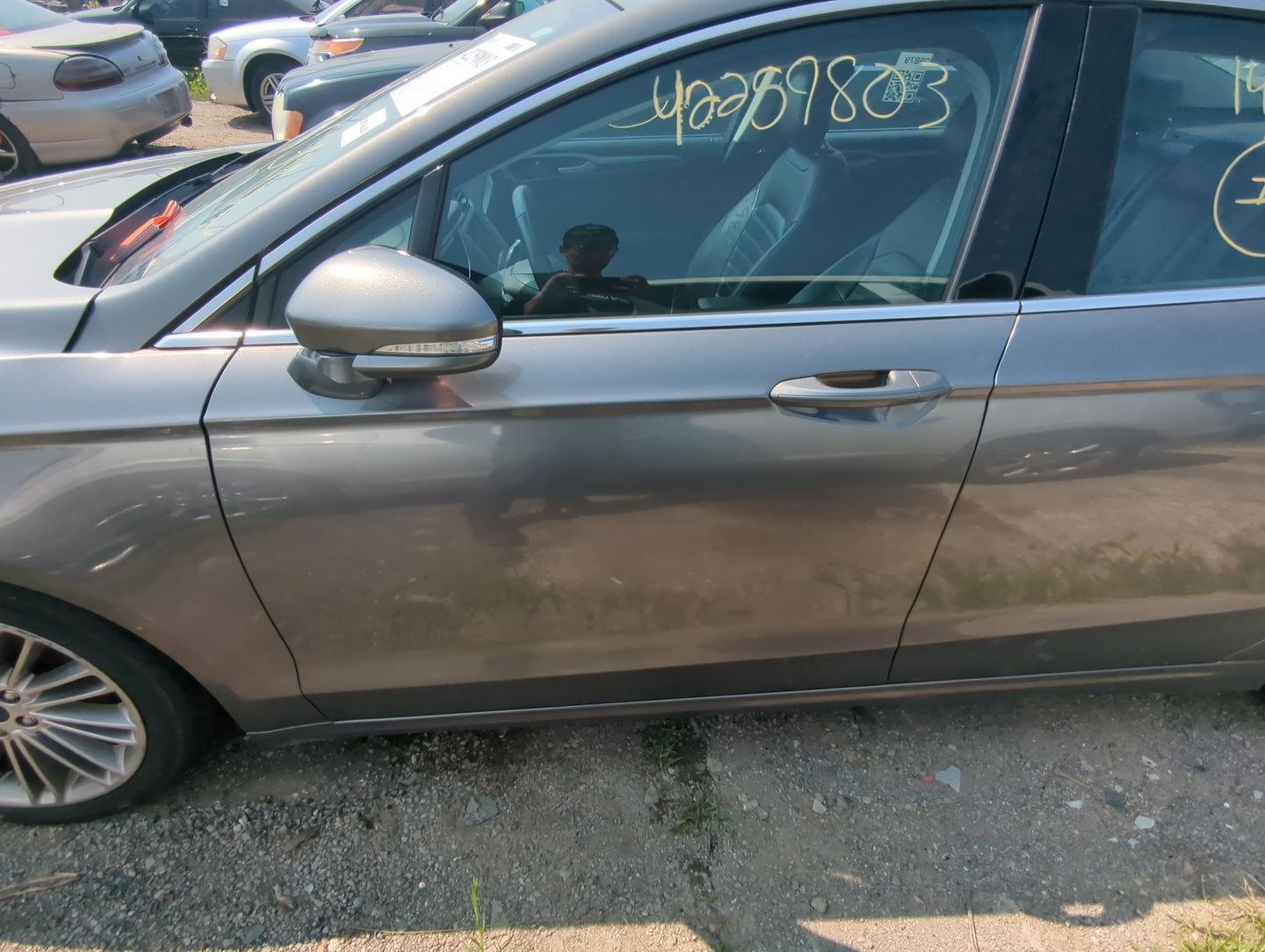 2013-2020 Ford Fusion Driver Front Door Oem - Oemusedautoparts1.com