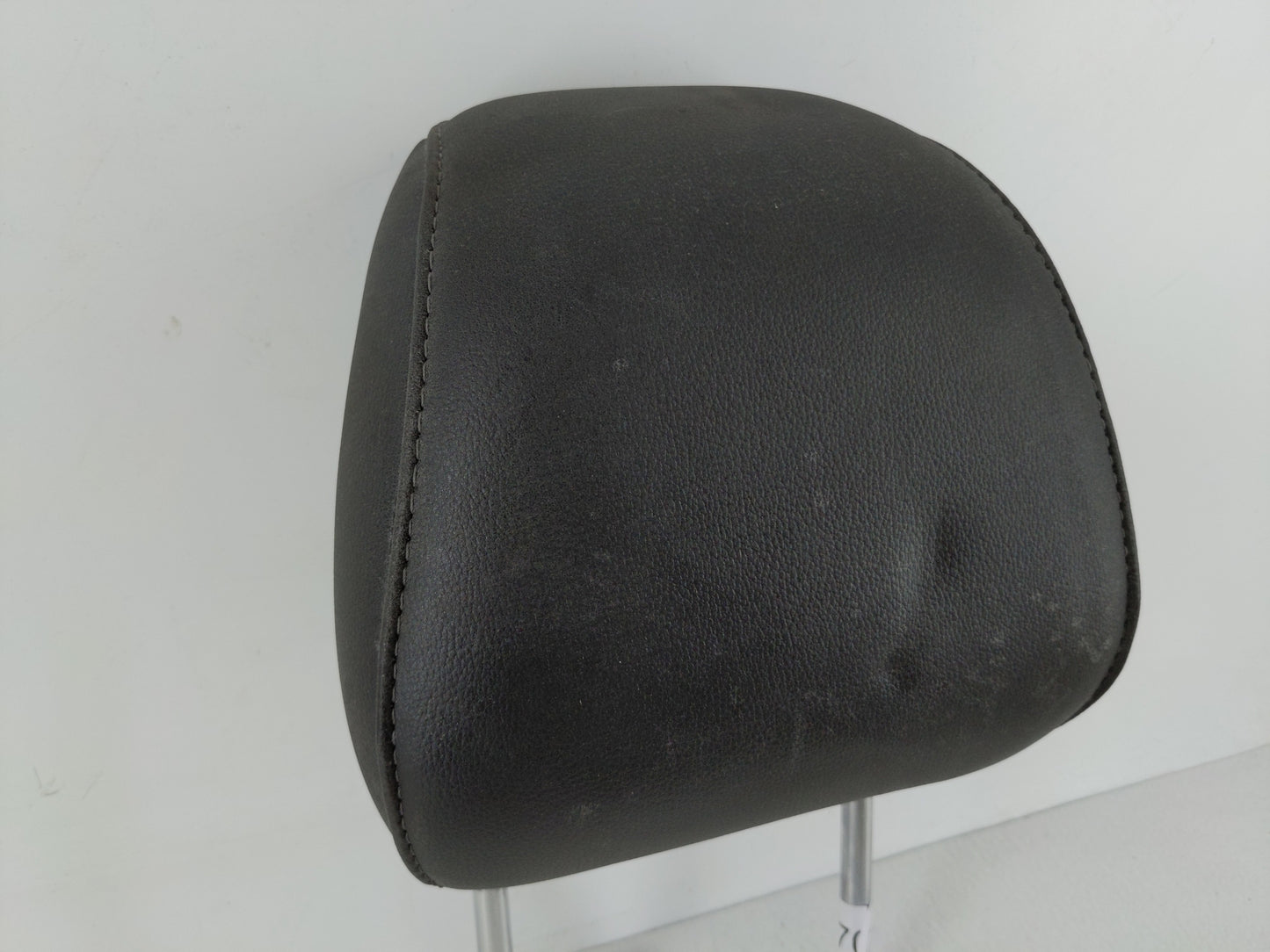 2013-2015 Ford Fusion Headrest Head Rest Front Driver Passenger Seat Fits Fits 2013 2014 2015 OEM Used Auto Parts - Oemuseda