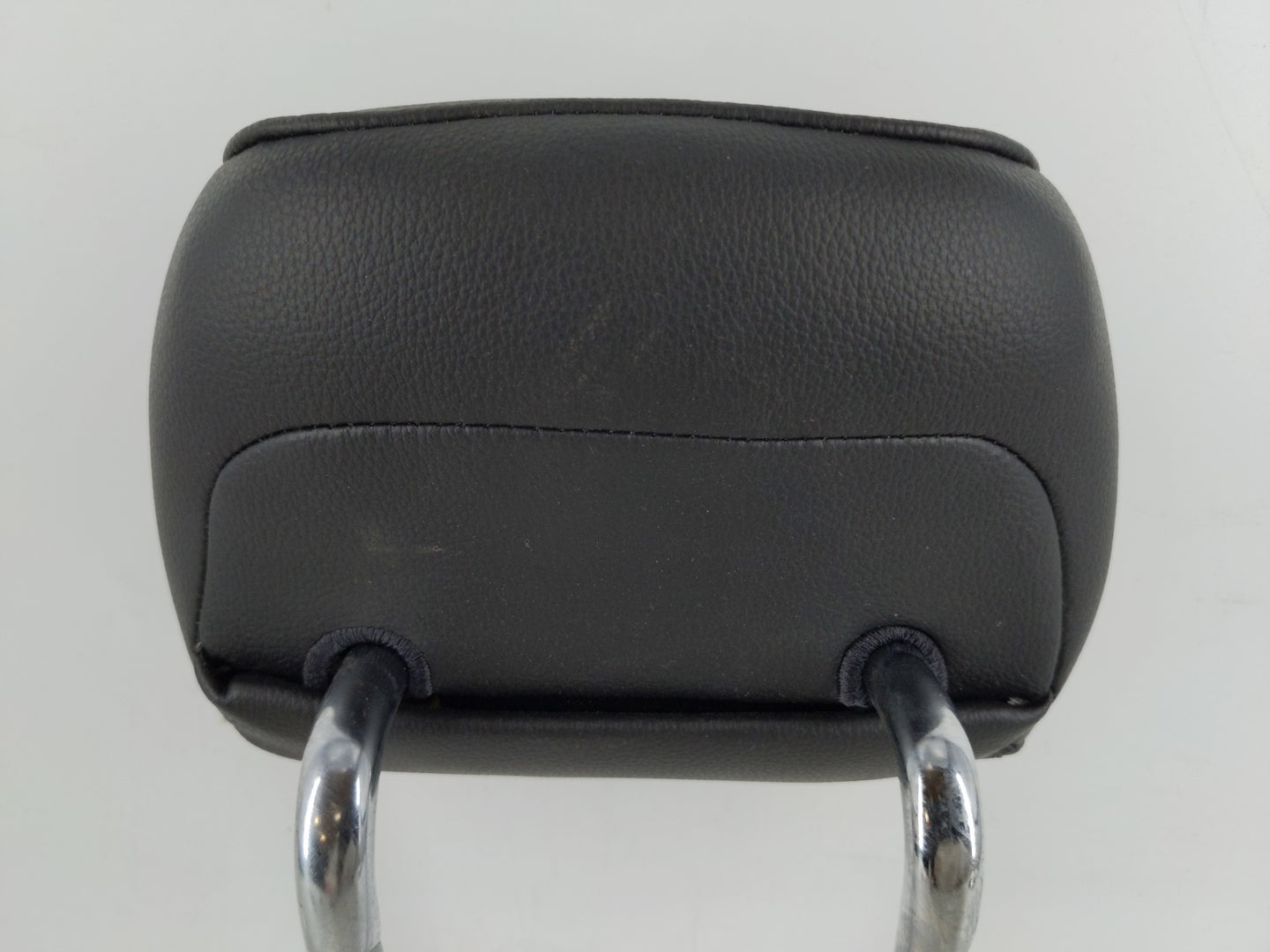 2013-2015 Ford Fusion Headrest Head Rest Rear Seat Fits Fits 2013 2014 2015 OEM Used Auto Parts - Oemusedautoparts1.com