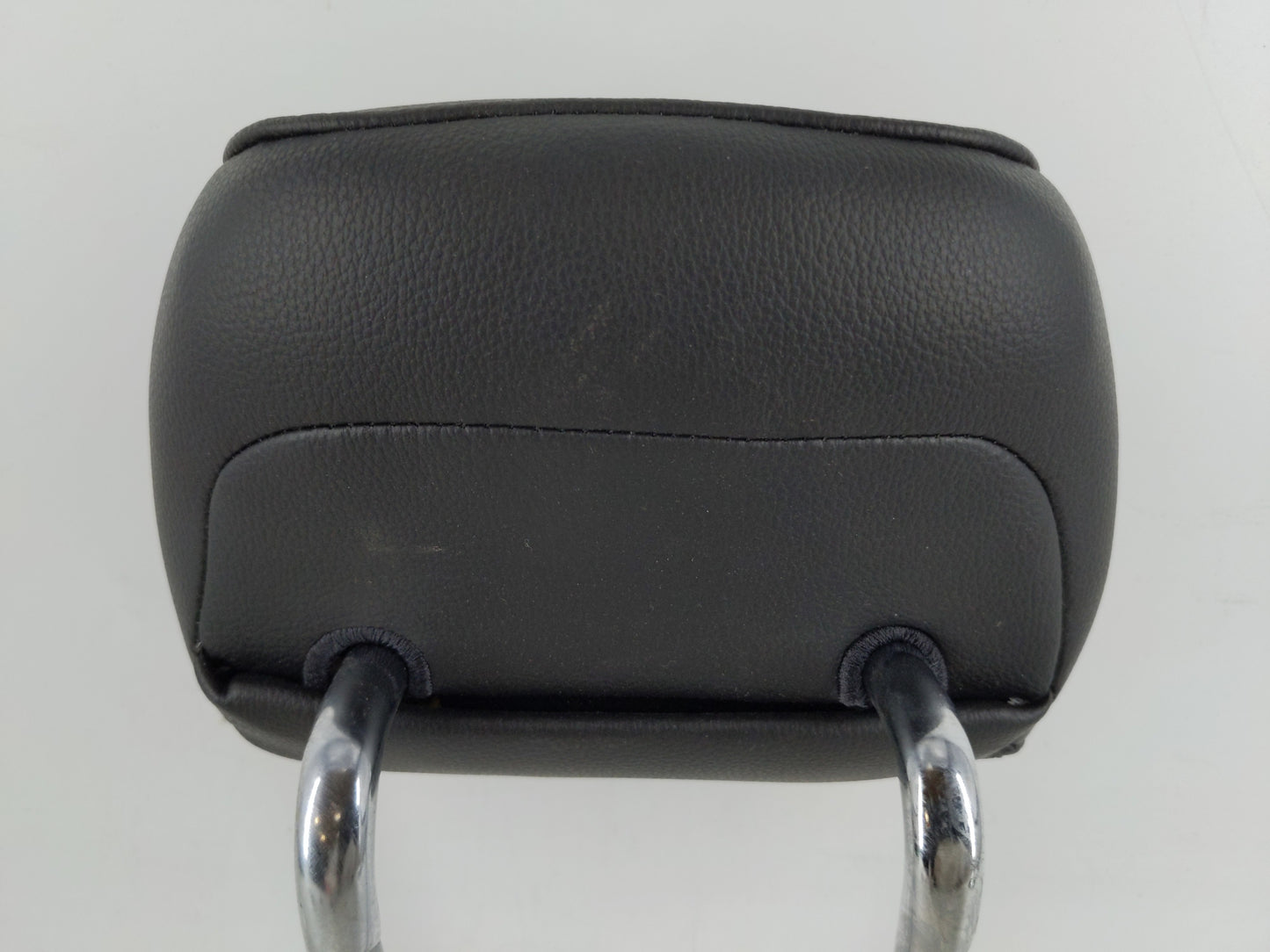 2013-2015 Ford Fusion Headrest Head Rest Rear Seat Fits Fits 2013 2014 2015 OEM Used Auto Parts - Oemusedautoparts1.com