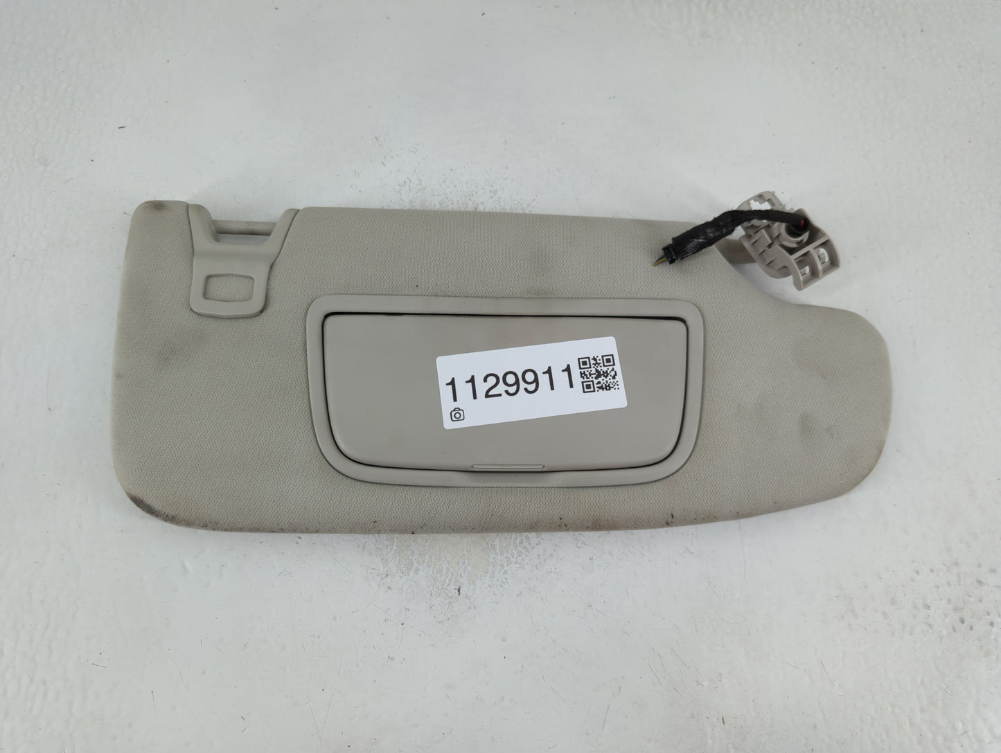 2013-2014 Ford Fusion Sun Visor Shade Replacement Passenger Right Mirror Fits Fits 2013 2014 OEM Used Auto Parts - Oemusedau