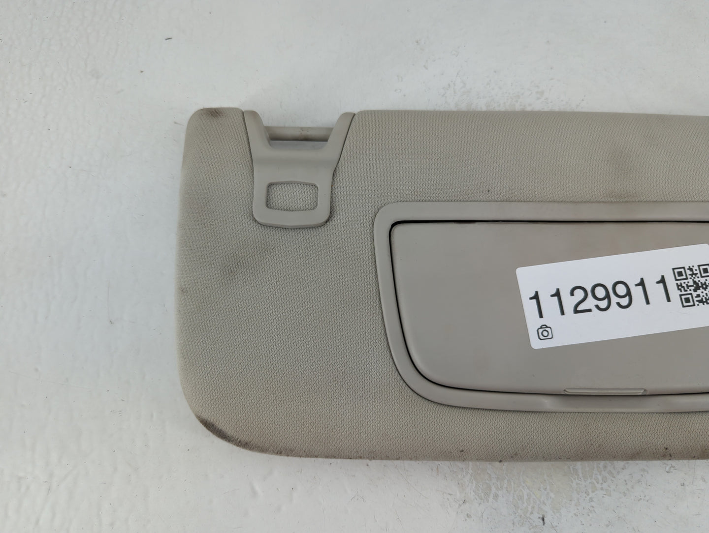 2013-2014 Ford Fusion Sun Visor Shade Replacement Passenger Right Mirror Fits Fits 2013 2014 OEM Used Auto Parts - Oemusedau