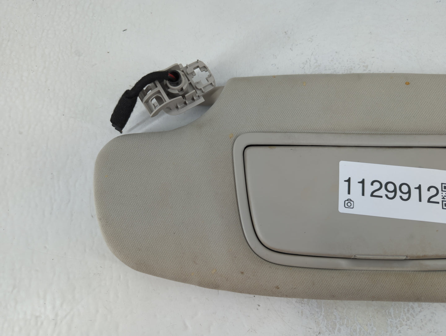 2013-2014 Ford Fusion Sun Visor Shade Replacement Driver Left Mirror Fits Fits 2013 2014 OEM Used Auto Parts - Oemusedautopa