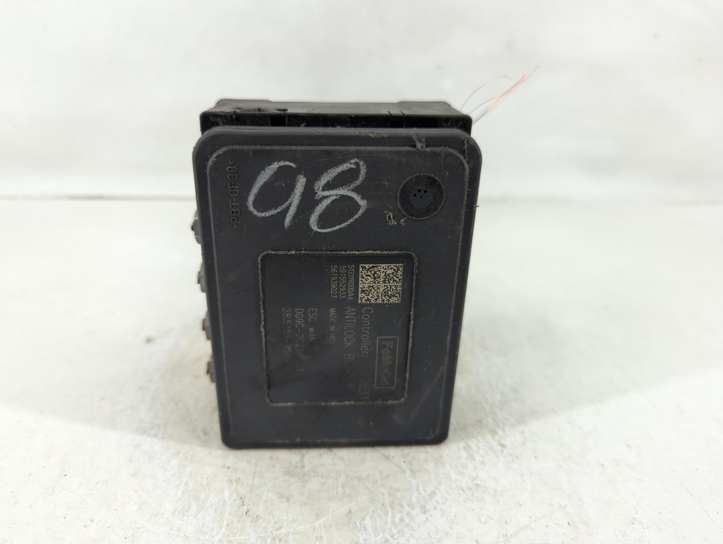 2013 Ford Fusion ABS Pump Control Module Replacement P/N:DG9C-2C405-FB Fits OEM Used Auto Parts - Oemusedautoparts1.com