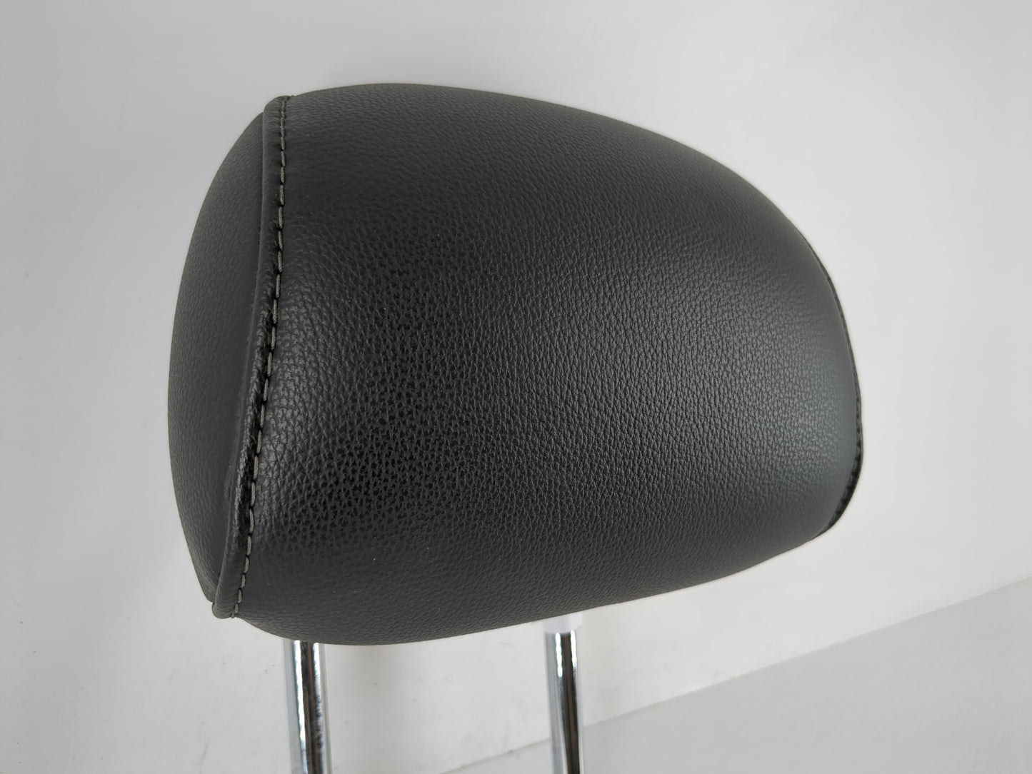 2013-2015 Ford Fusion Headrest Head Rest Rear Seat Fits Fits 2013 2014 2015 OEM Used Auto Parts - Oemusedautoparts1.com