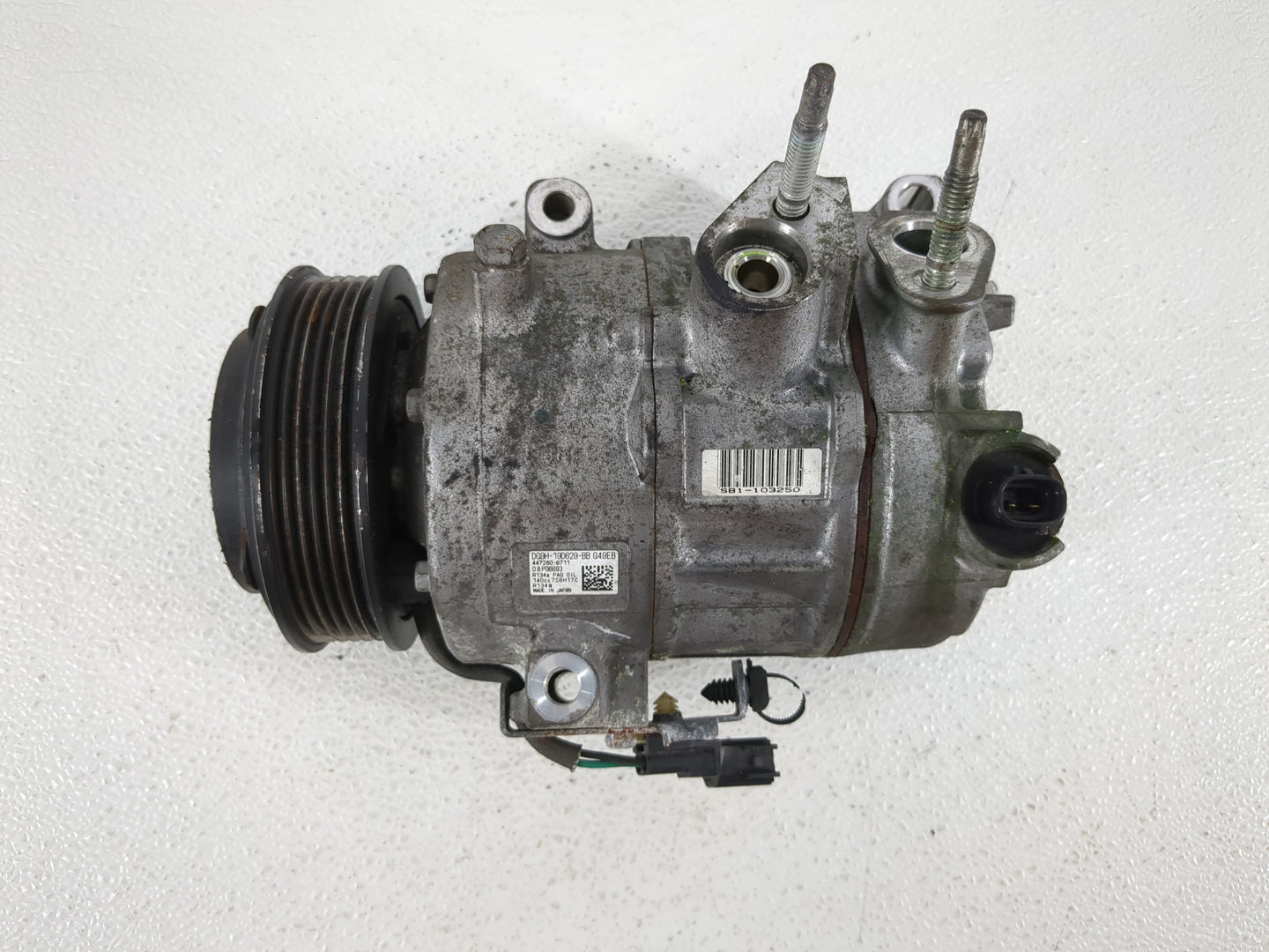2013 Ford Fusion Air Conditioning A/c Ac Compressor Oem - Oemusedautoparts1.com