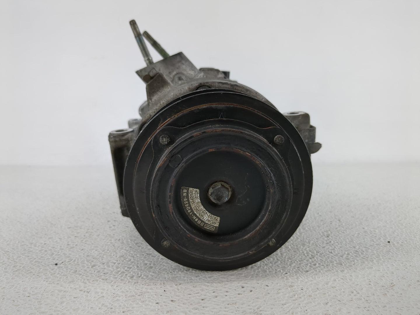 2013 Ford Fusion Air Conditioning A/c Ac Compressor Oem - Oemusedautoparts1.com