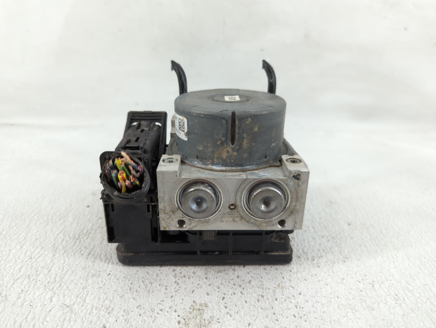 2013 Ford Fusion ABS Pump Control Module Replacement P/N:EG9C-2C405-AF Fits OEM Used Auto Parts - Oemusedautoparts1.com