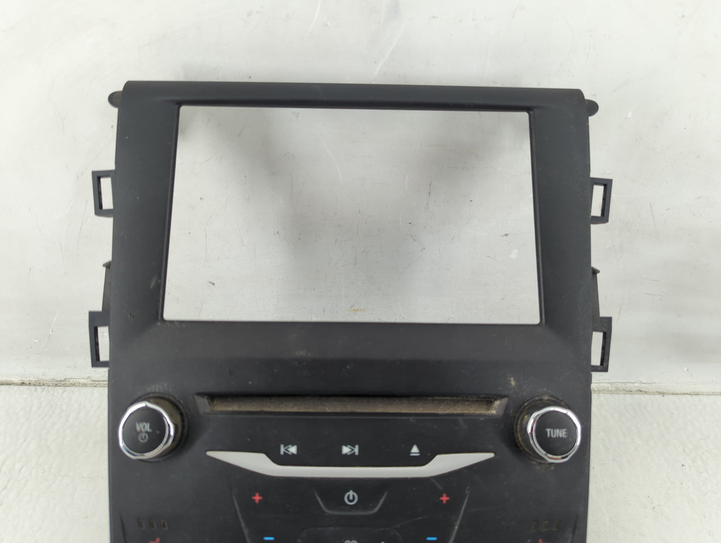 2013 Ford Fusion Radio AM FM Cd Player Receiver Replacement P/N:DS7T-18E245-SK DS7T-18E245-MR, DS7T-18E245-ML Fits OEM Used 