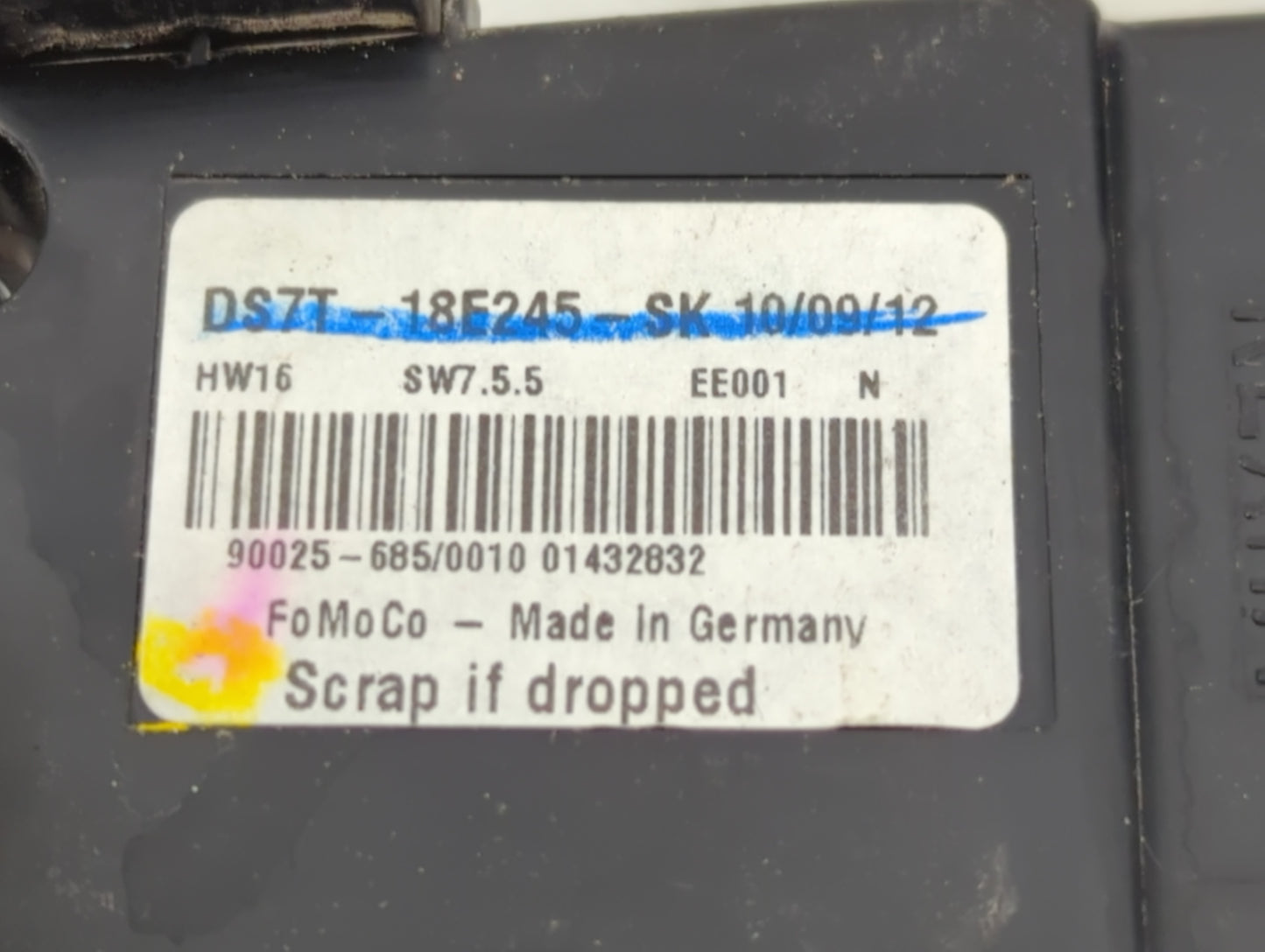 2013 Ford Fusion Radio AM FM Cd Player Receiver Replacement P/N:DS7T-18E245-SK DS7T-18E245-MR, DS7T-18E245-ML Fits OEM Used 