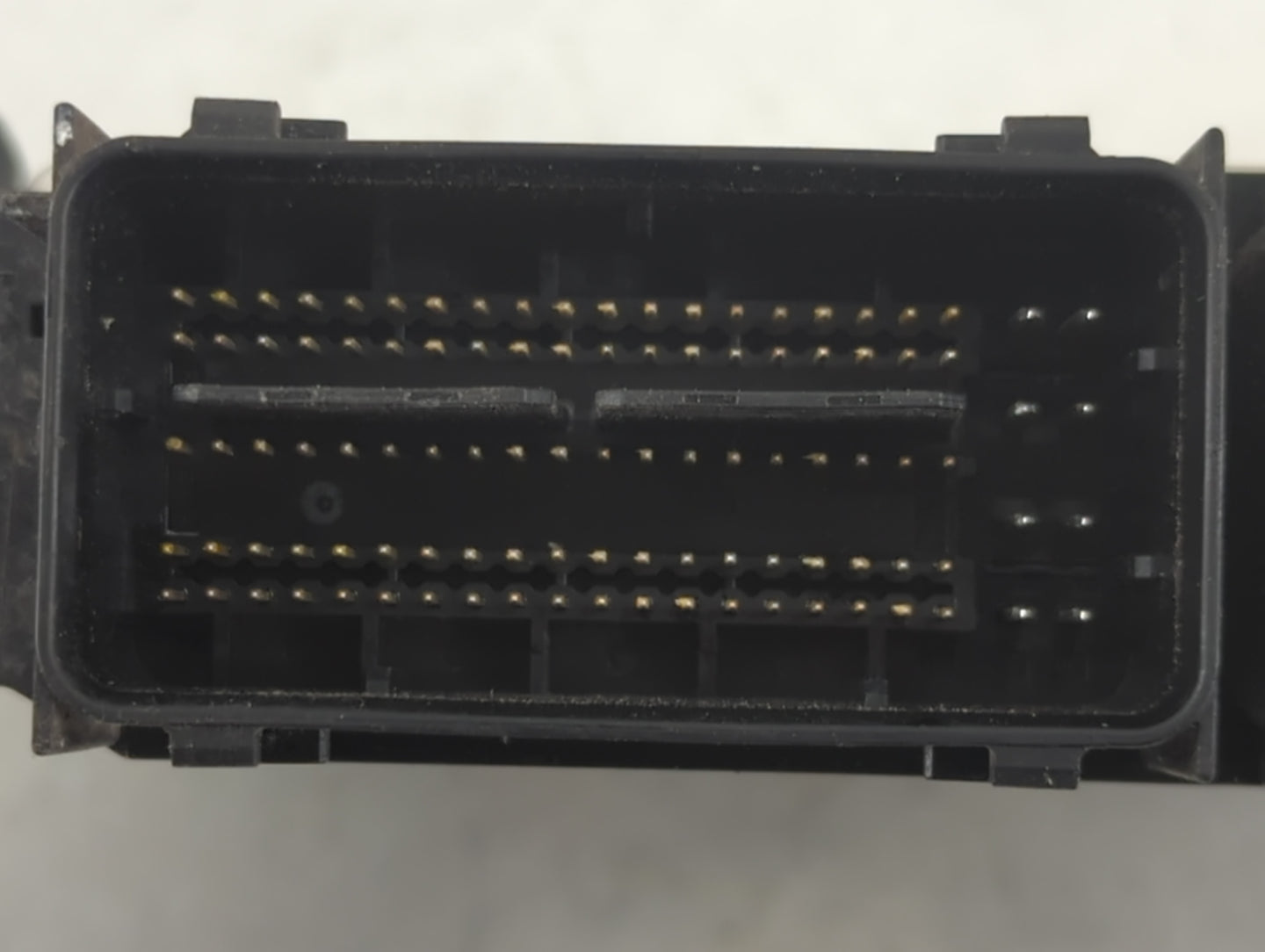 2013 Ford Fusion PCM Engine Control Computer ECU ECM PCU OEM P/N:DG1A-12B684-AB DS7A-12A650-ANH, DS7A-12A650-ANK Fits OEM Us