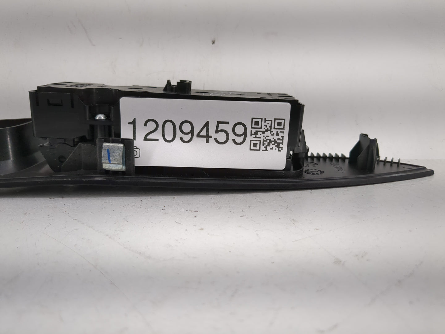 2013 Ford Fusion Master Power Window Switch Replacement Driver Side Left Fits OEM Used Auto Parts - Oemusedautoparts1.com