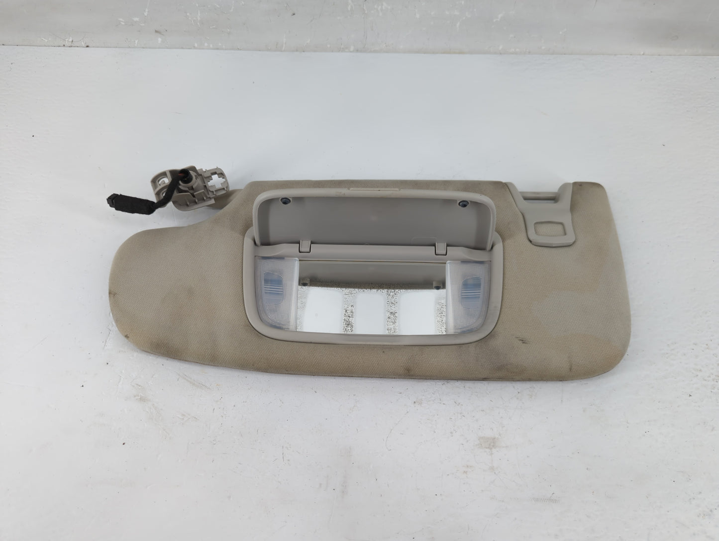 2013-2014 Ford Fusion Sun Visor Shade Replacement Driver Left Mirror Fits Fits 2013 2014 OEM Used Auto Parts - Oemusedautopa