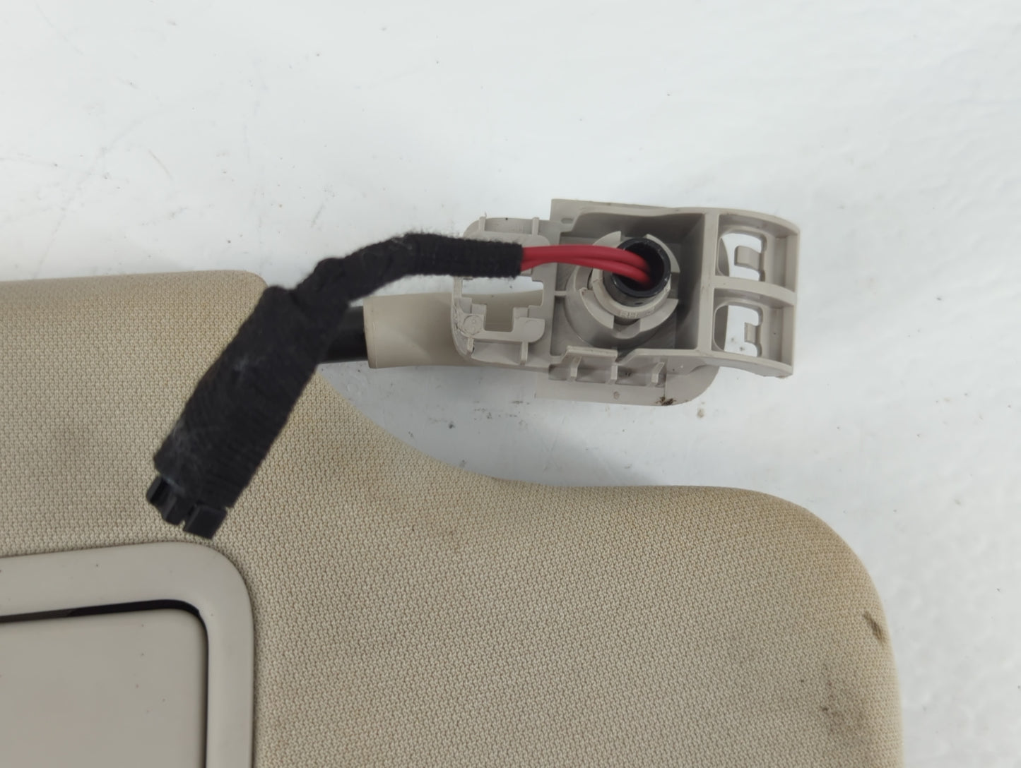 2013-2014 Ford Fusion Sun Visor Shade Replacement Passenger Right Mirror Fits Fits 2013 2014 OEM Used Auto Parts - Oemusedau