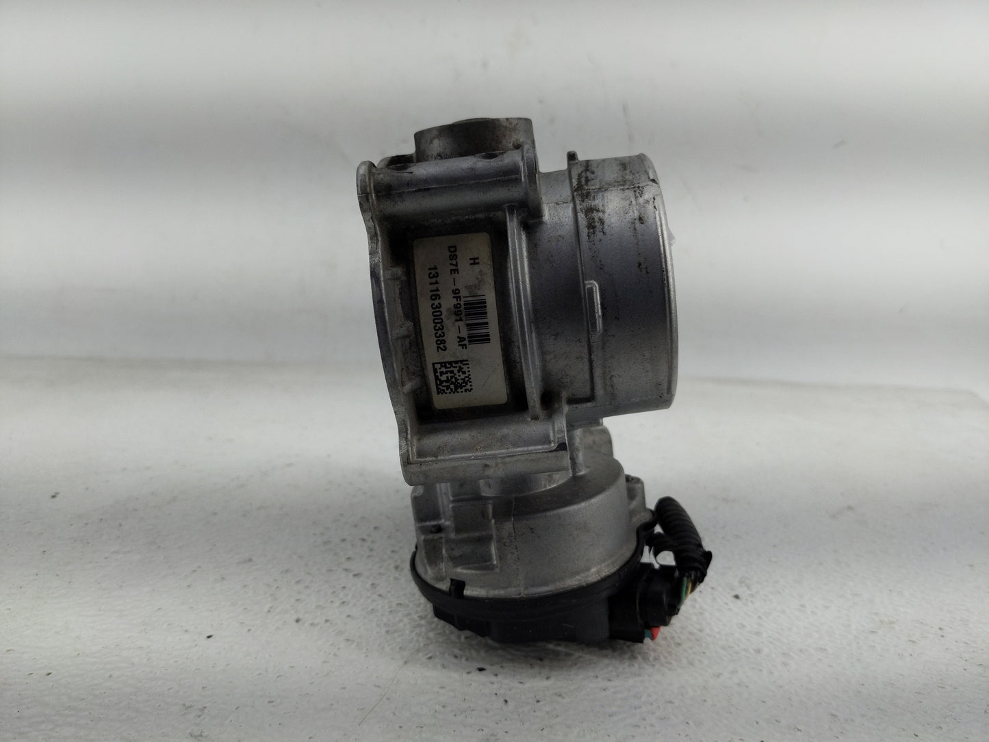 2013-2020 Ford Fusion Throttle Body P/N:DS7E-9F991-AF Fits Fits 2013 2014 2015 2016 2017 2018 2019 2020 2021 2022 OEM Used A