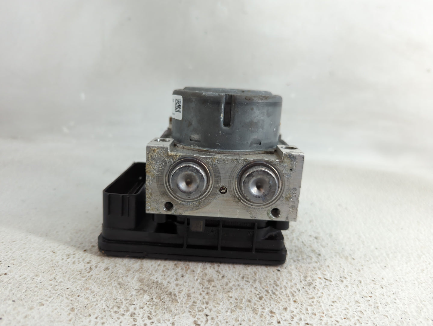 2013 Ford Fusion ABS Pump Control Module Replacement P/N:DG9C-2C405-AH Fits OEM Used Auto Parts - Oemusedautoparts1.com