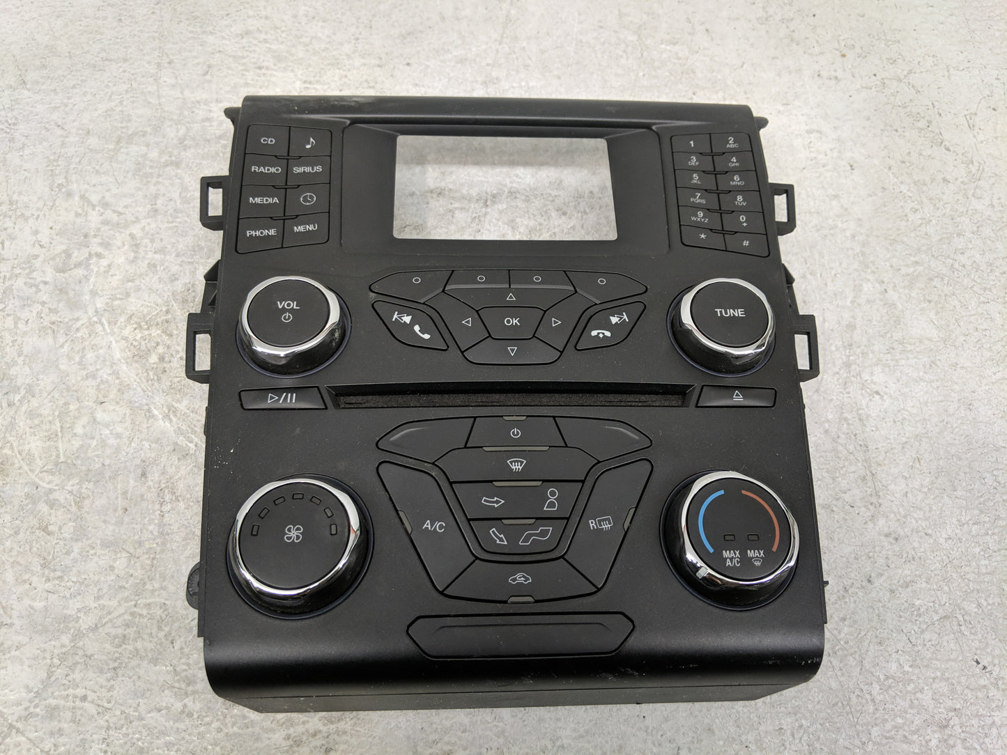 2013 Ford Fusion Radio AM FM Cd Player Receiver Replacement P/N:DS7T-18E243-EN Fits OEM Used Auto Parts - Oemusedautoparts1.