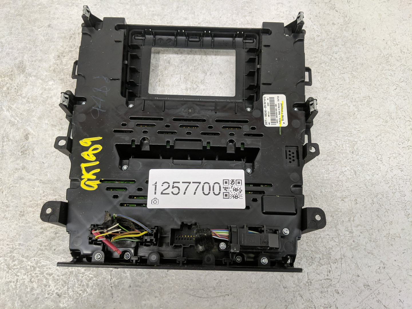 2013 Ford Fusion Radio AM FM Cd Player Receiver Replacement P/N:DS7T-18E243-EN Fits OEM Used Auto Parts - Oemusedautoparts1.