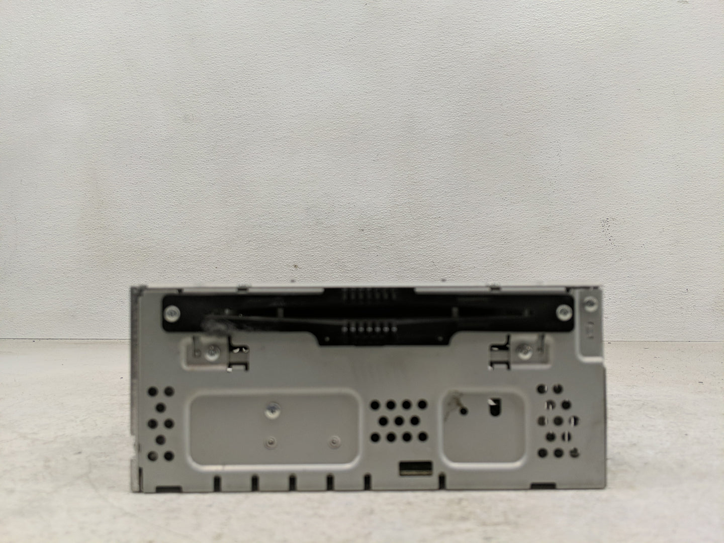 2013-2015 Ford Fusion Radio AM FM Cd Player Receiver Replacement P/N:DS7T-19C107-BJ Fits Fits 2013 2014 2015 OEM Used Auto P