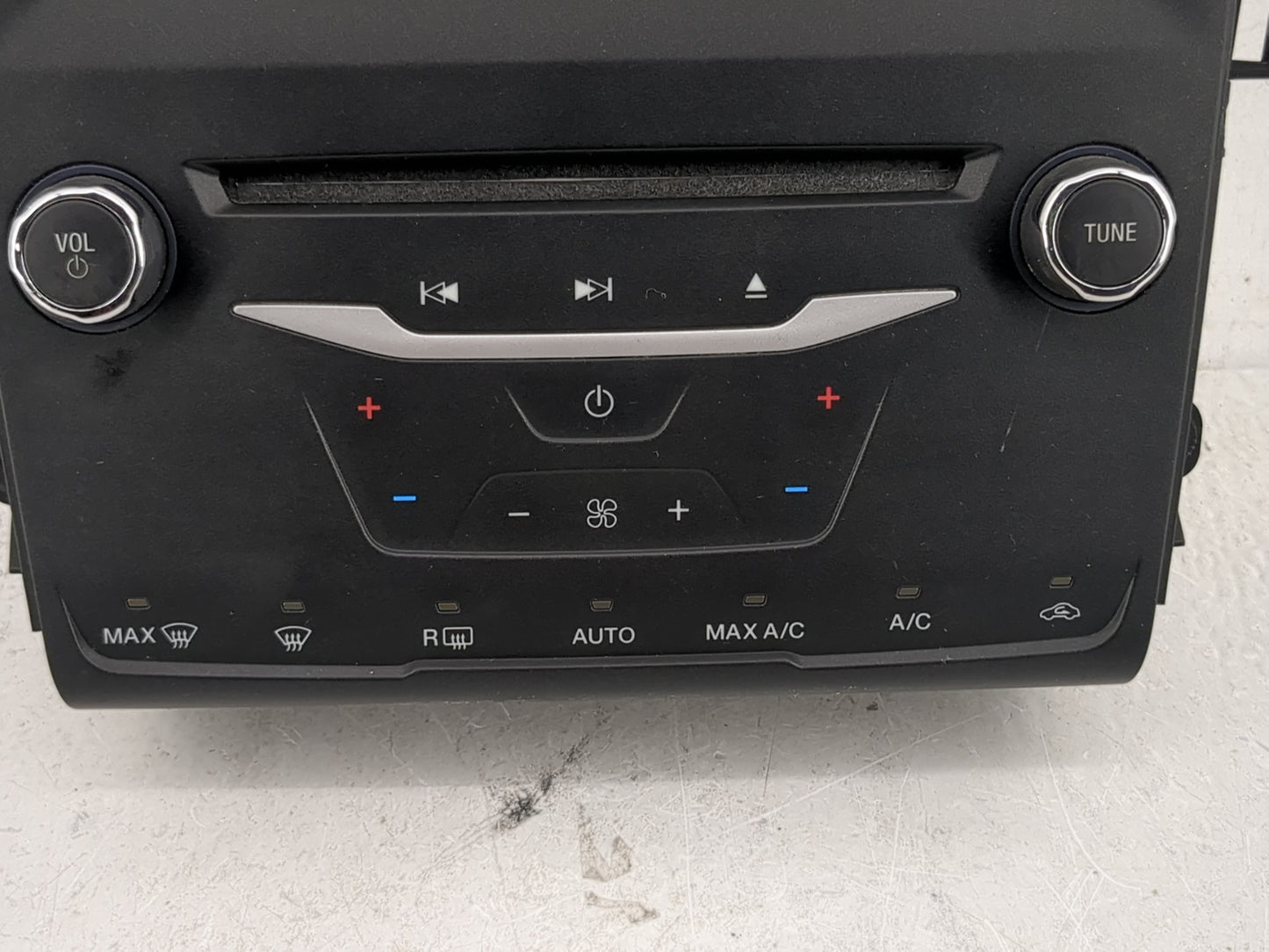 2013-2014 Ford Fusion Radio Control Panel - Oemusedautoparts1.com