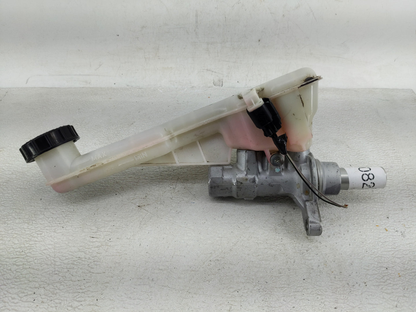 2013 Ford Fusion Power Brake Booster Oem 1290082 - Oemusedautoparts1.com