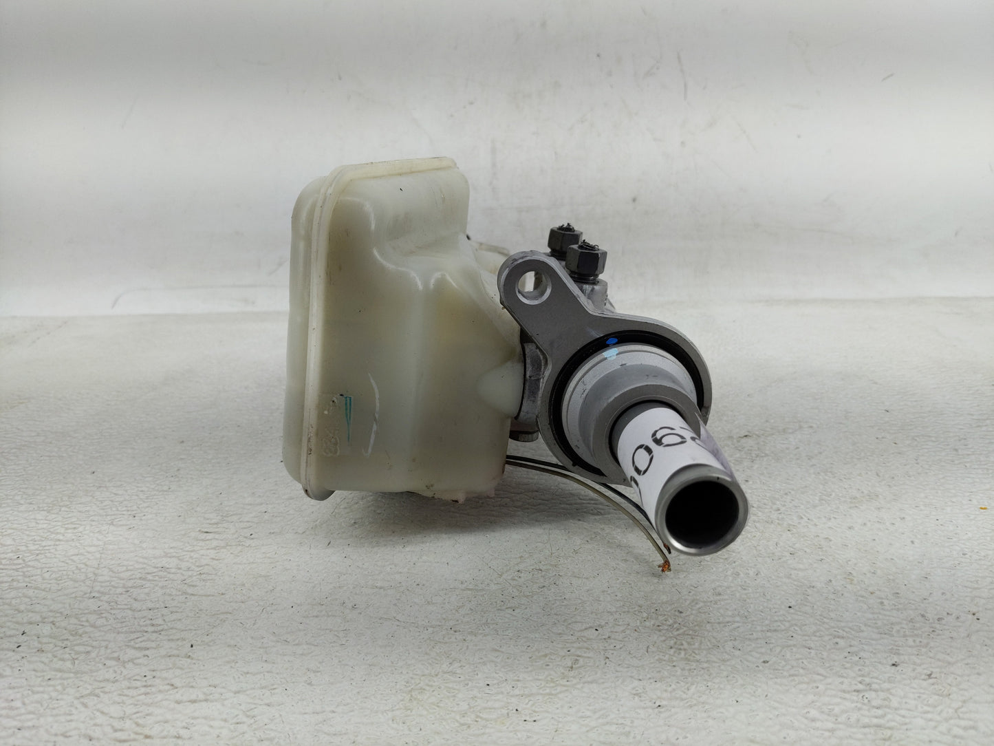 2013 Ford Fusion Power Brake Booster Oem 1290082 - Oemusedautoparts1.com