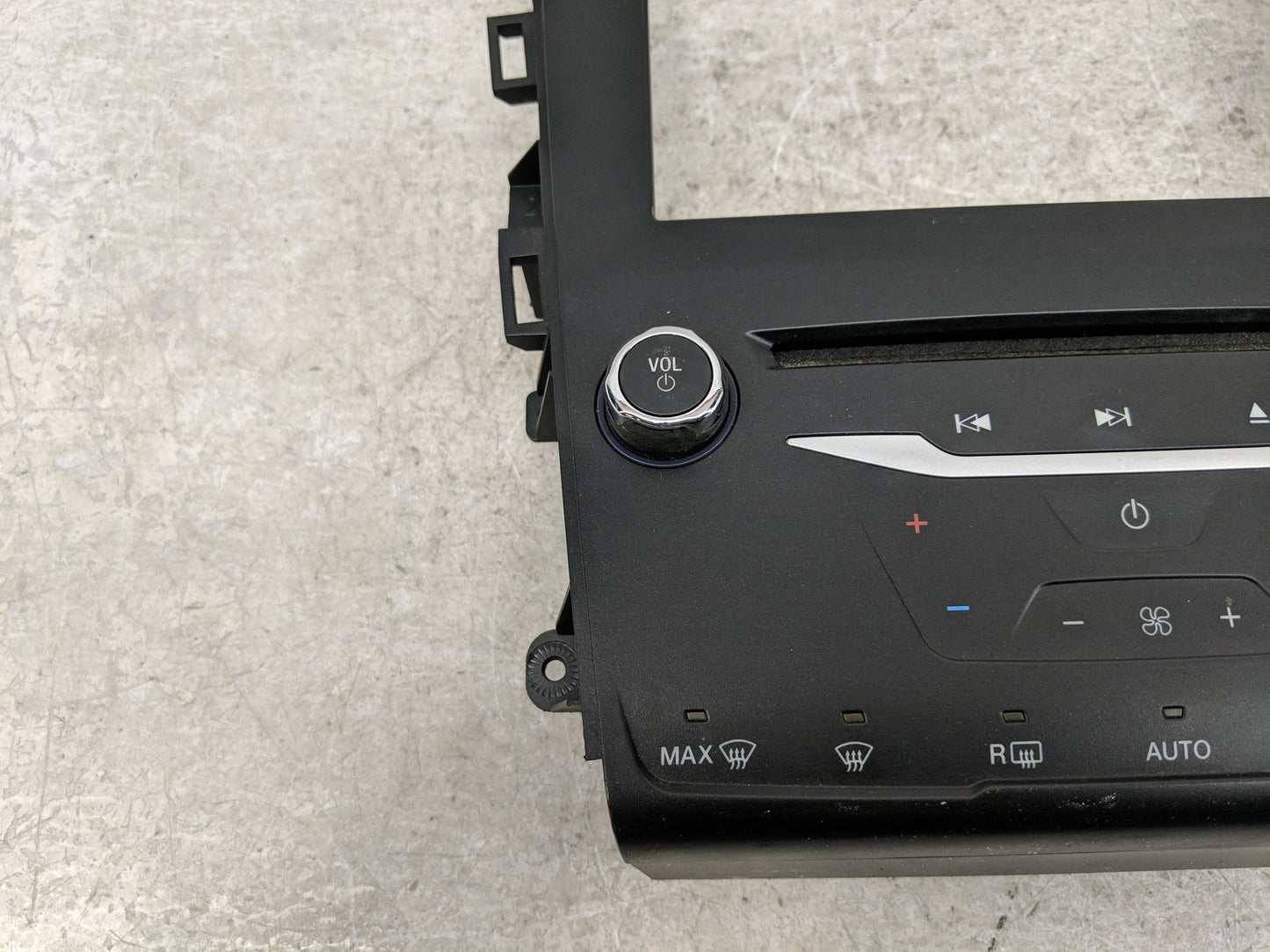 2013-2014 Ford Fusion Radio Control Panel - Oemusedautoparts1.com
