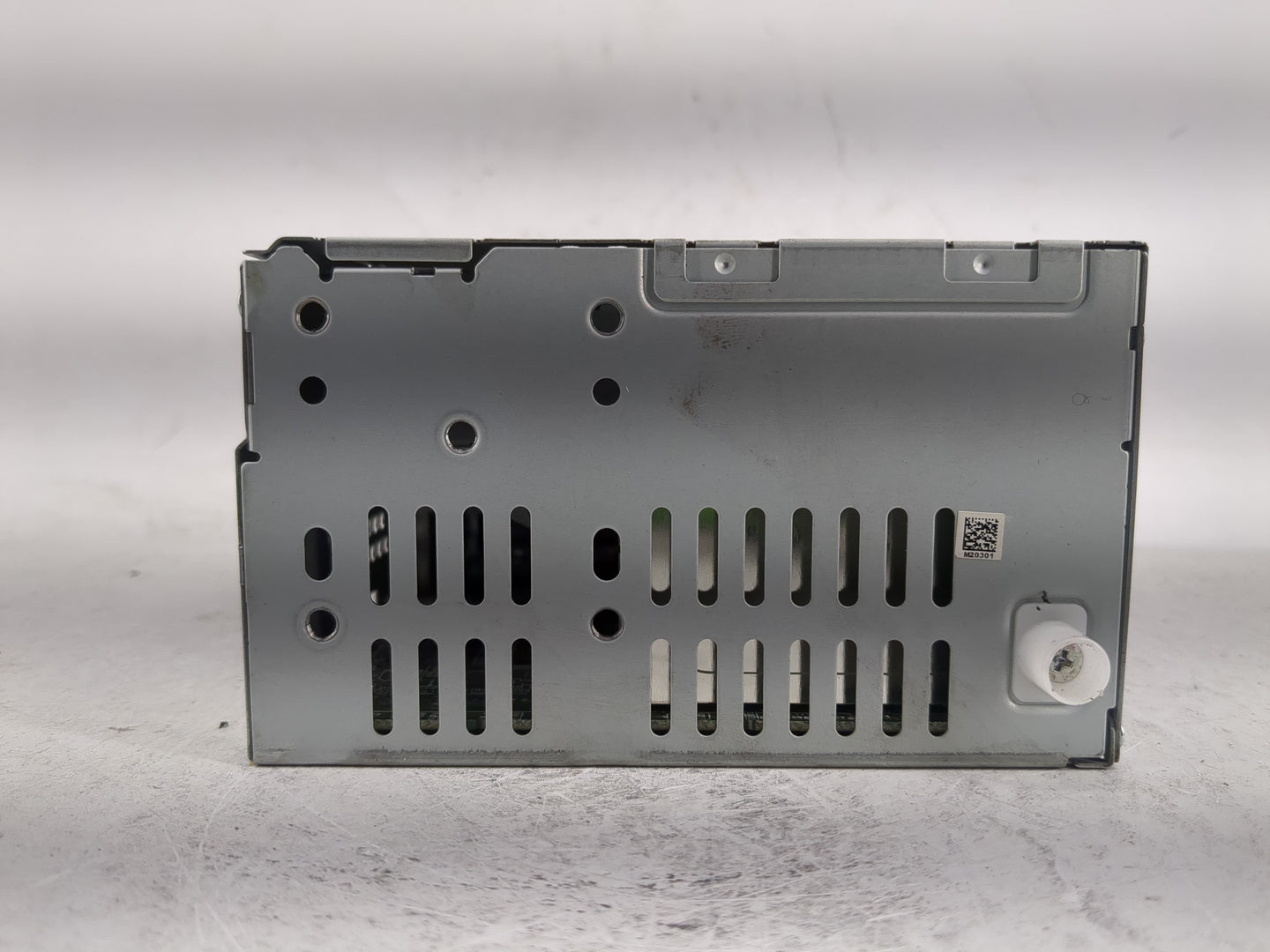 2013-2015 Ford Fusion Radio AM FM Cd Player Receiver Replacement P/N:DS7T-19C107-BK Fits Fits 2013 2014 2015 OEM Used Auto P