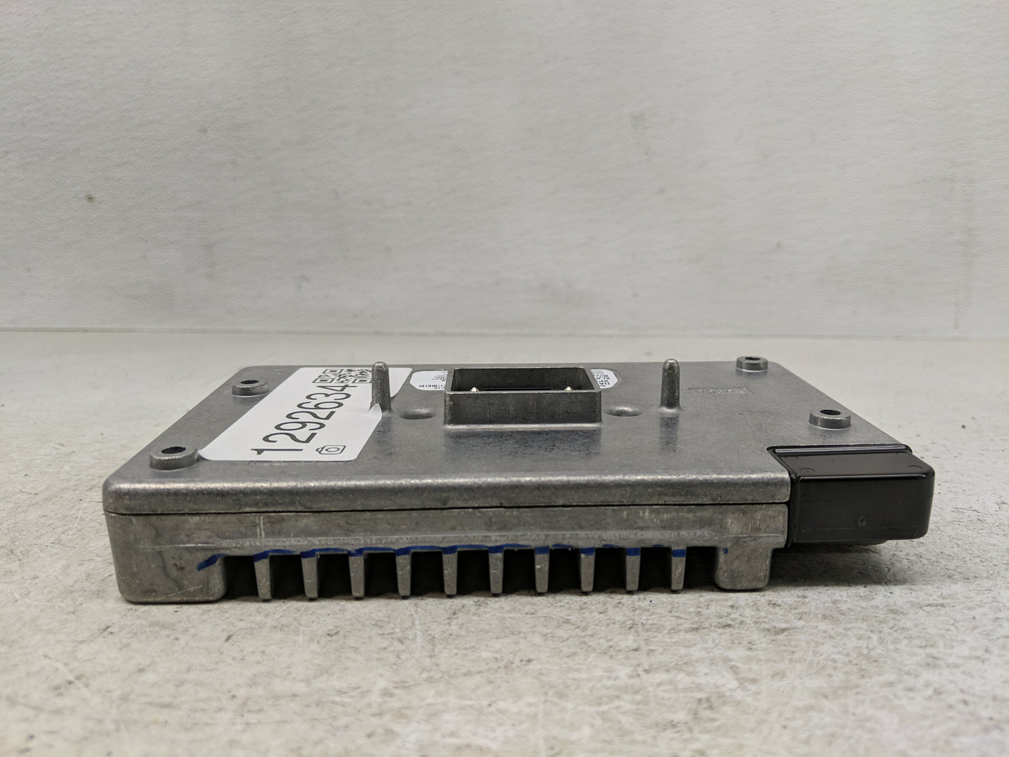2013 Ford Fusion PCM Engine Control Computer ECU ECM PCU OEM P/N:XP8Y14X9 DM5T-14F239-AJ Fits OEM Used Auto Parts - Oemuseda