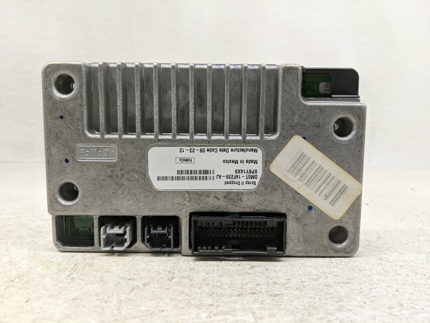 2013 Ford Fusion PCM Engine Control Computer ECU ECM PCU OEM P/N:XP8Y14X9 DM5T-14F239-AJ Fits OEM Used Auto Parts - Oemuseda