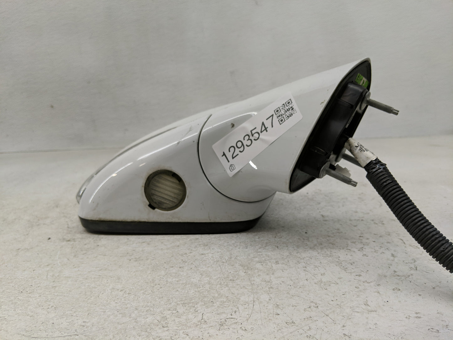 2013-2014 Ford Fusion Passenger Side View Mirror - Right Door Mirror OEM Used - Oemusedautoparts1.com