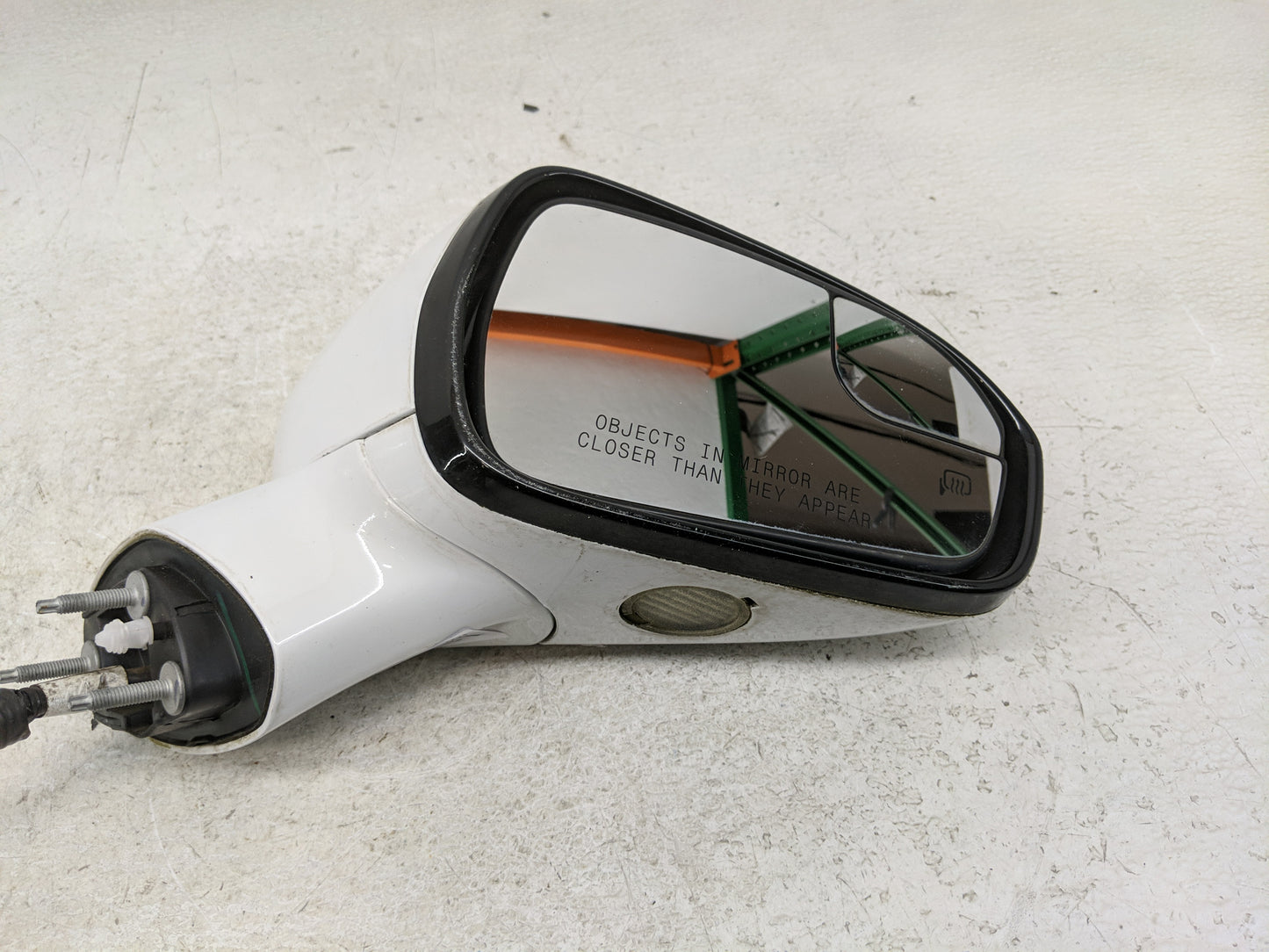 2013-2014 Ford Fusion Passenger Side View Mirror - Right Door Mirror OEM Used - Oemusedautoparts1.com
