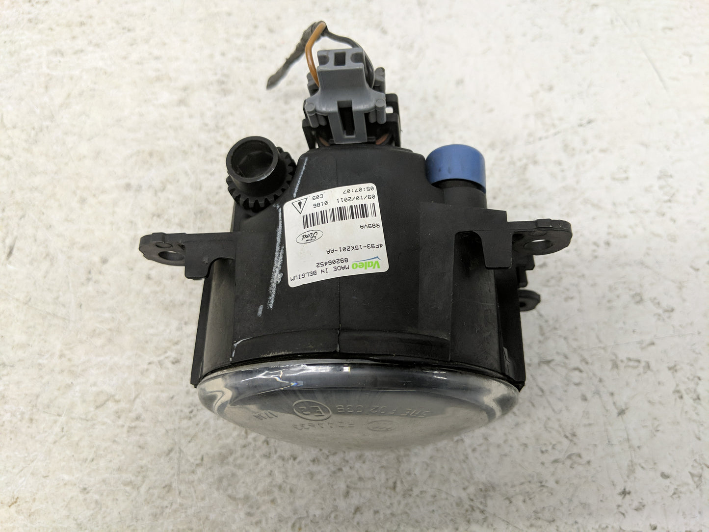 2013-2016 Ford Fusion Passenger Right Oem Fog Light Lamp - Oemusedautoparts1.com