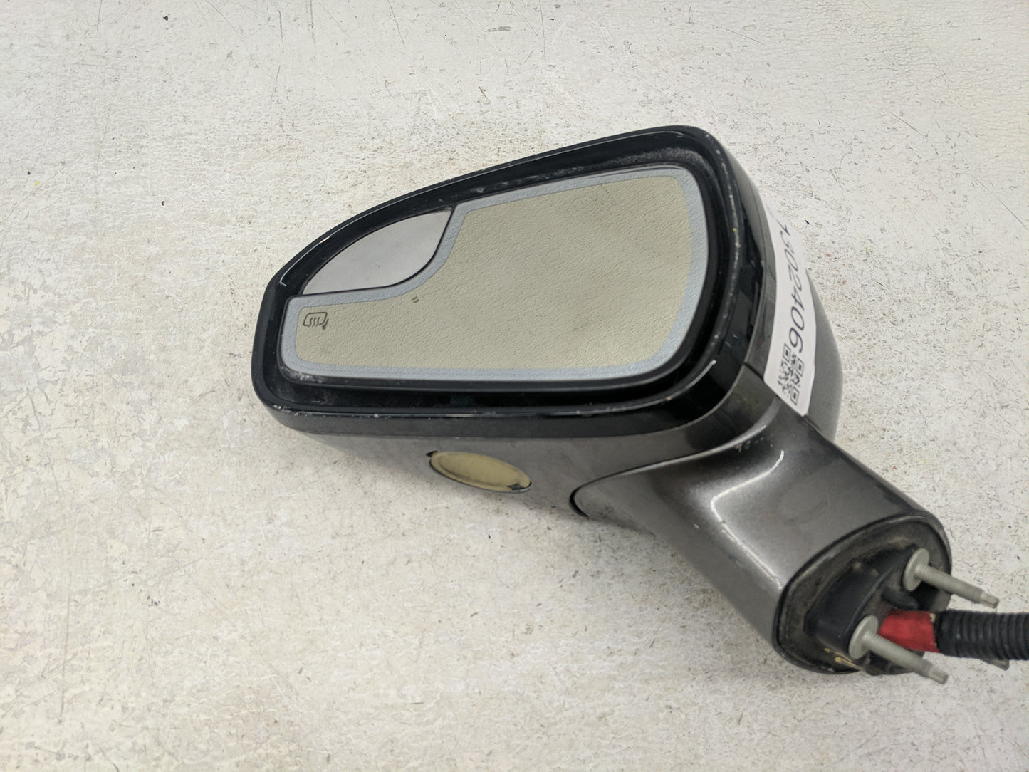 2013-2014 Ford Fusion Driver Side View Mirror - Left Door Mirror OEM Used - Oemusedautoparts1.com