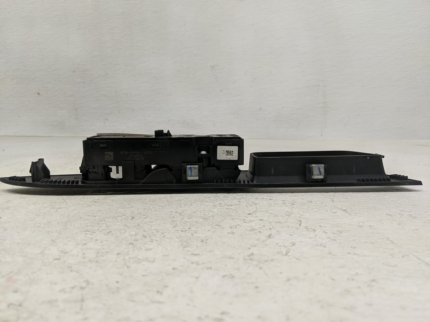 2013-2020 Ford Fusion Master Power Window Switch Replacement Driver Side Left P/N:DC9T-14540-ACW Fits OEM Used Auto Parts - 