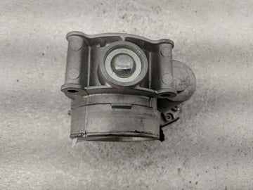 2013-2020 Ford Fusion Throttle Body P/N:DS7E-9F991-AK DS7E-9F991-AJ Fits Fits 2013 2014 2015 2016 2017 2018 2019 2020 2021 2022 OEM Used Auto Parts