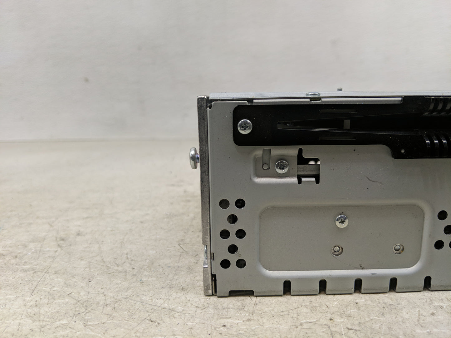 2013-2015 Ford Fusion Radio AM FM Cd Player Receiver Replacement P/N:DS7T-19C107-BJ Fits Fits 2013 2014 2015 OEM Used Auto P