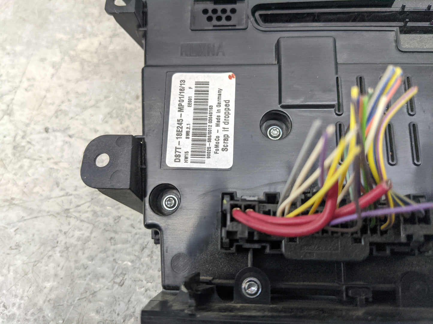 2013-2014 Ford Fusion Radio Control Panel - Oemusedautoparts1.com
