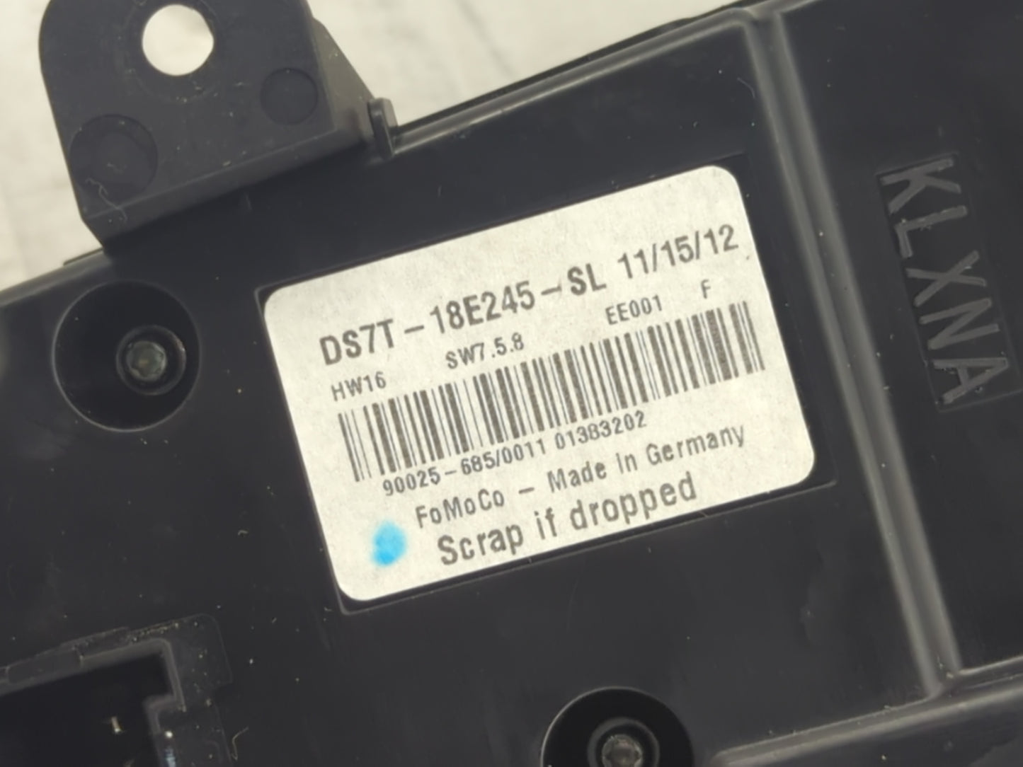 2013-2013 Ford Fusion Radio Control Panel - Oemusedautoparts1.com