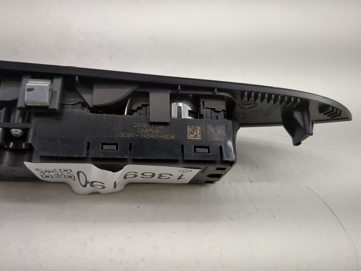 2013-2020 Ford Fusion Master Power Window Switch Replacement Driver Side Left P/N:DG9T-14540-ACW Fits OEM Used Auto Parts - 