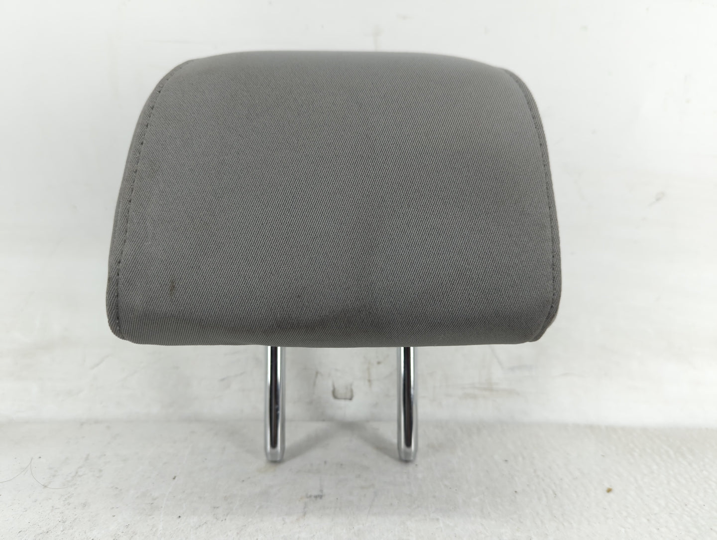 2013-2015 Ford Fusion Headrest Head Rest Rear Center Seat Fits Fits 2013 2014 2015 OEM Used Auto Parts - Oemusedautoparts1.c