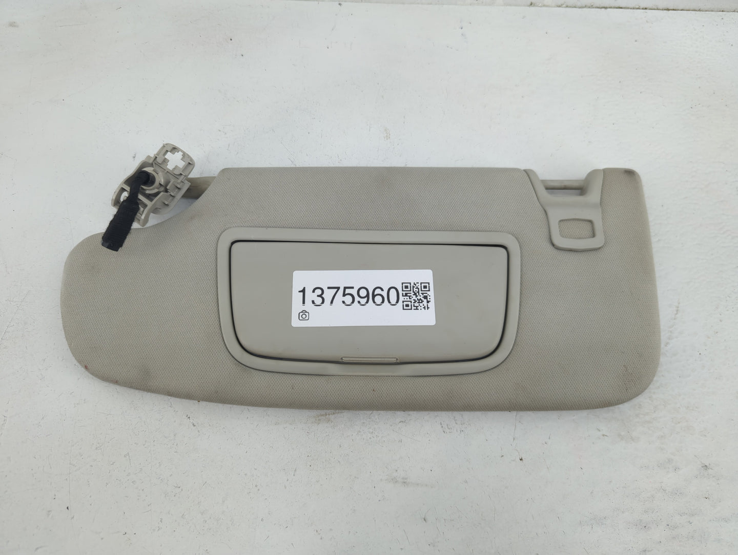 2013-2014 Ford Fusion Sun Visor Shade Replacement Passenger Right Mirror Fits Fits 2013 2014 OEM Used Auto Parts - Oemusedau