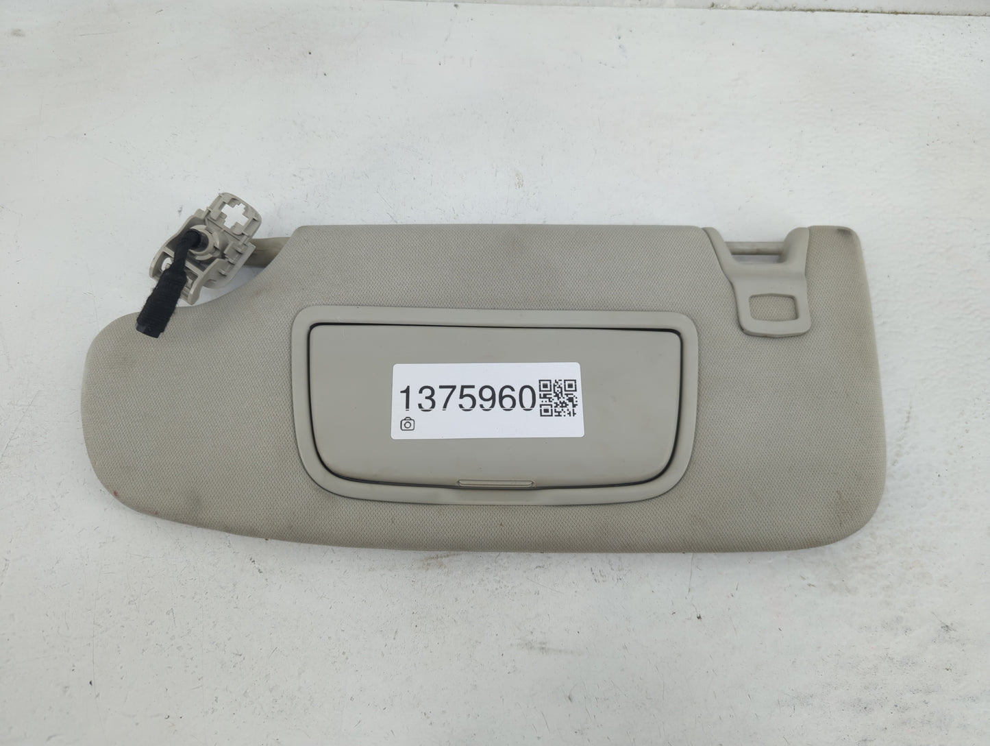 2013-2014 Ford Fusion Sun Visor Shade Replacement Passenger Right Mirror Fits Fits 2013 2014 OEM Used Auto Parts - Oemusedau