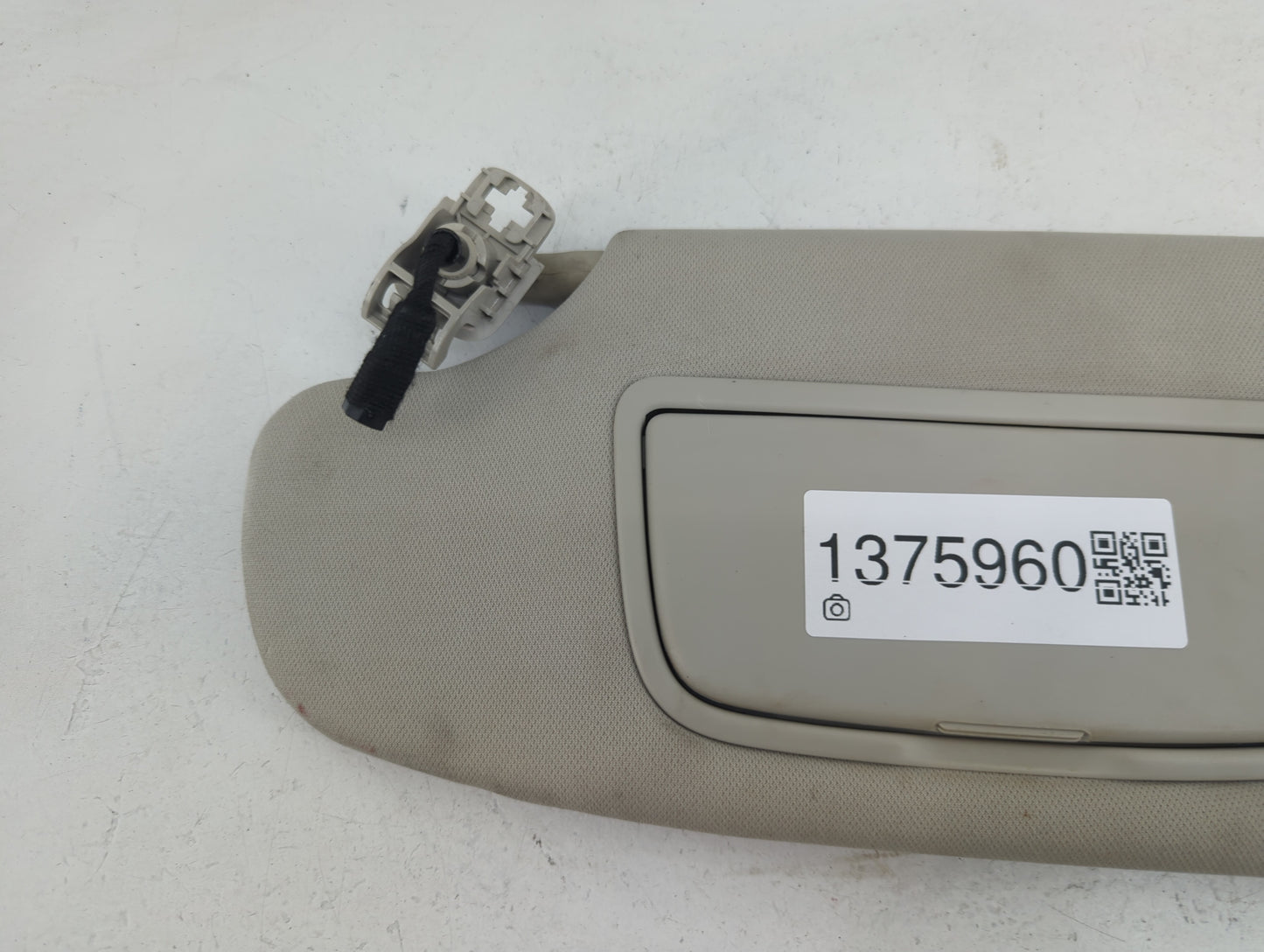 2013-2014 Ford Fusion Sun Visor Shade Replacement Passenger Right Mirror Fits Fits 2013 2014 OEM Used Auto Parts - Oemusedau