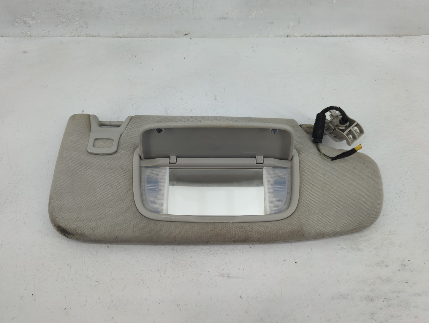 2013-2014 Ford Fusion Sun Visor Shade Replacement Passenger Right Mirror Fits Fits 2013 2014 OEM Used Auto Parts - Oemusedau