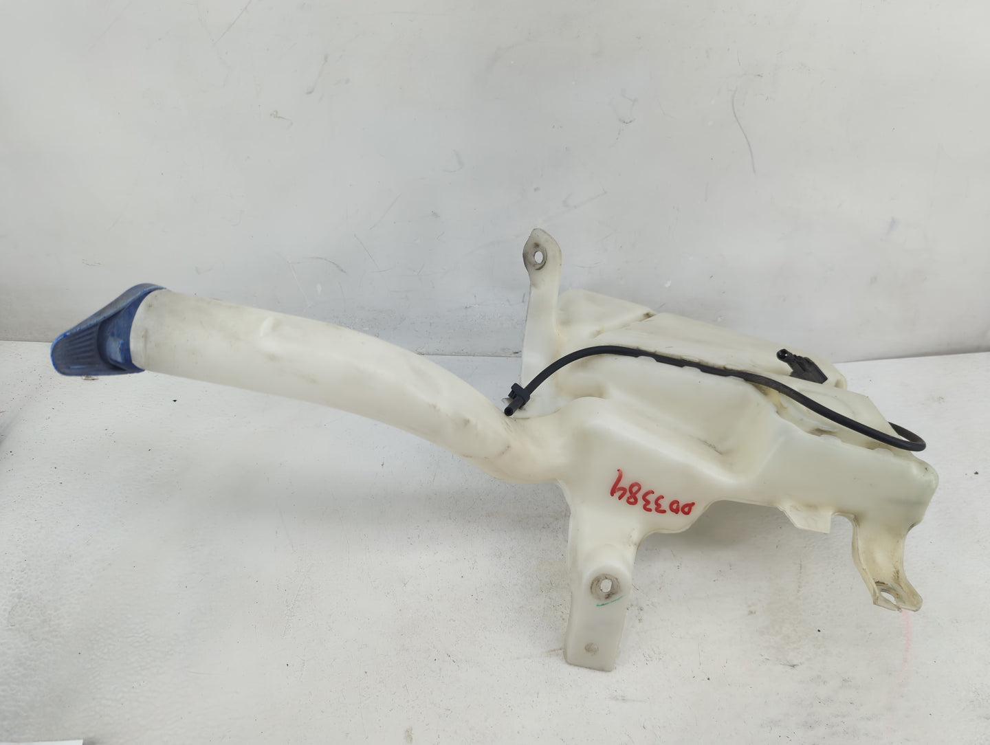 2013-2014 Ford Fusion Windshield Washer Fluid Reservoir Bottle 1376214 - Oemusedautoparts1.com