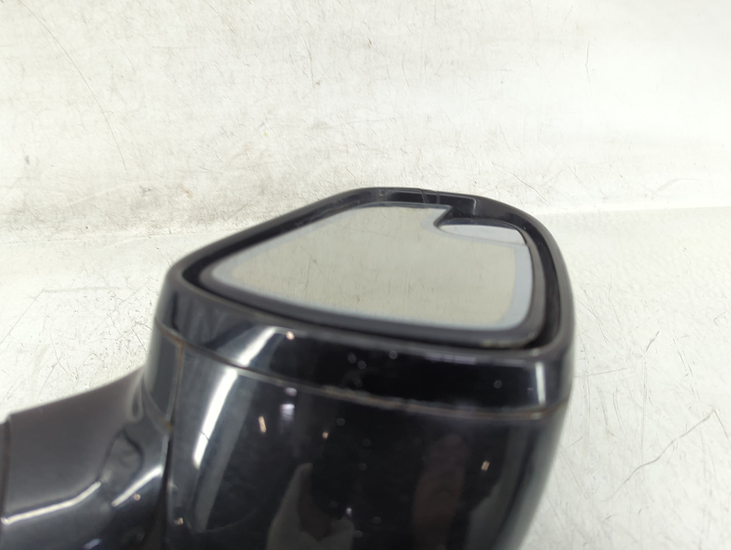 2013-2014 Ford Fusion Driver Side View Mirror - Left Door Mirror OEM Used - Oemusedautoparts1.com