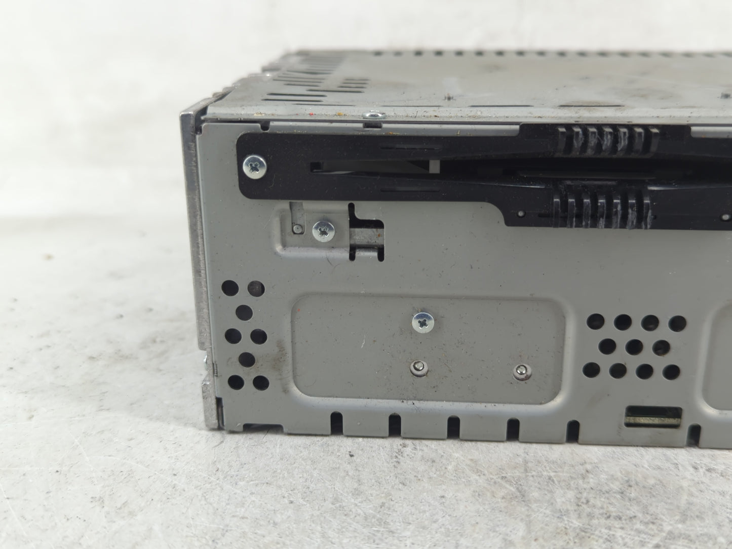 2013-2015 Ford Fusion Radio AM FM Cd Player Receiver Replacement P/N:DS7T-19C107-BJ Fits Fits 2013 2014 2015 OEM Used Auto P